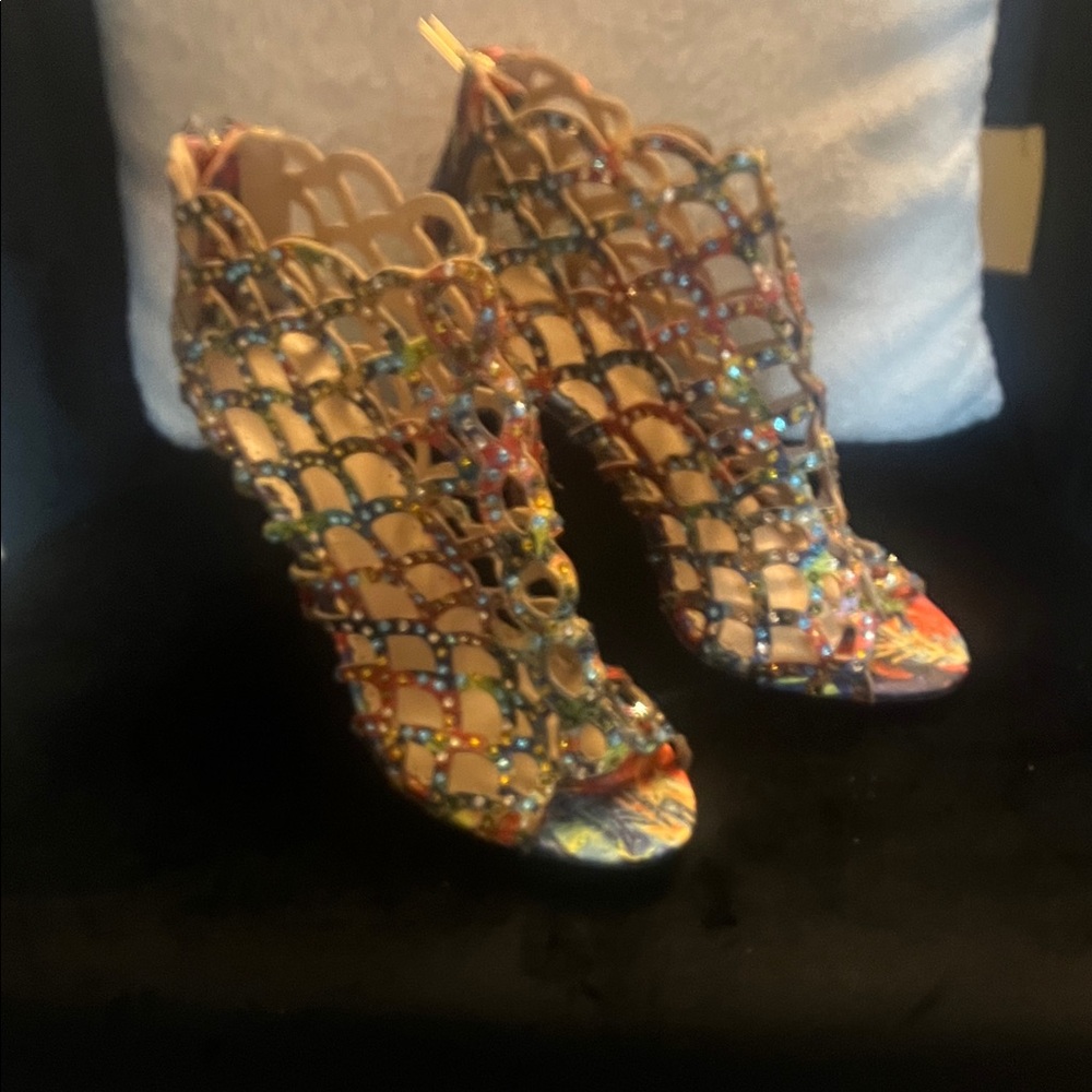 Zigi Soho Multicolor Open-Toe Heels
NEW W/O TAGS